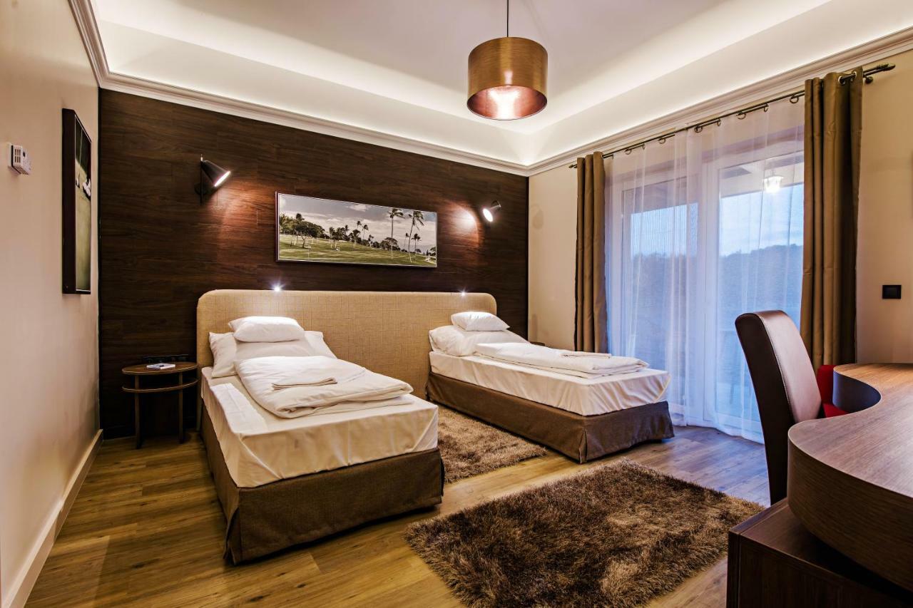 Bed and Breakfast Pannonia Golf & Country Club à Alcsutdoboz Extérieur photo